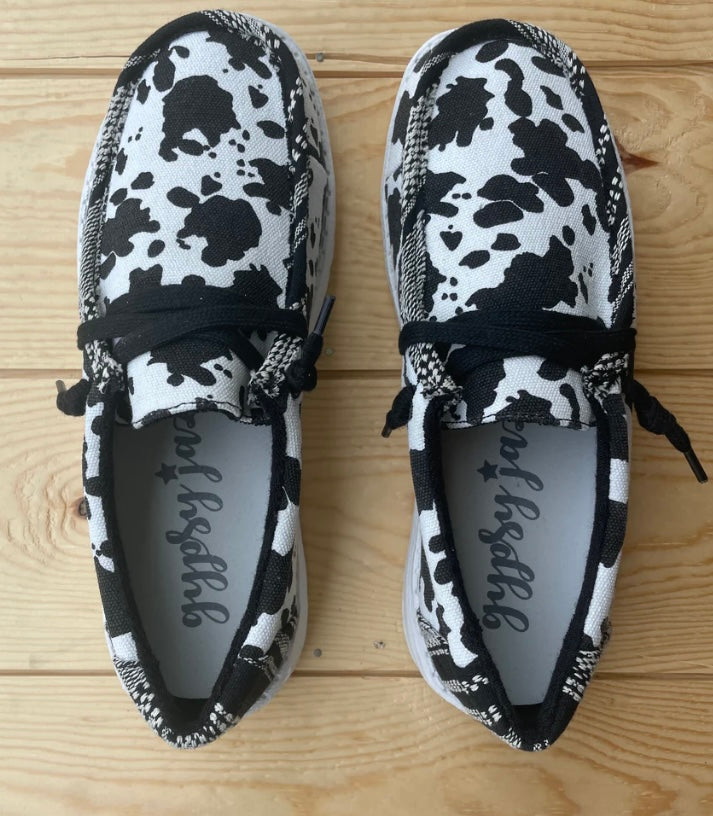 Gypsy Jazz Meadows- Black – Horse Creek Outfitters