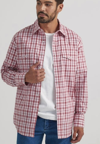 Wrangler Men’s Red Plaid Wrinkle Resistant Shirt