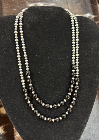 Pearl w/ Black Onyx Center Necklace