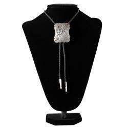 Double S Stone Flower Bolo