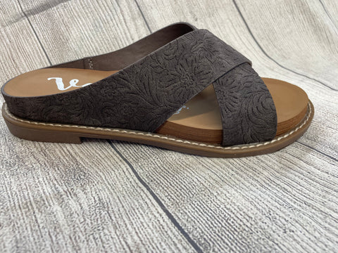 Tawney -Very G Slip On Sandal Marshmallow Soft Footbed -Charcoal