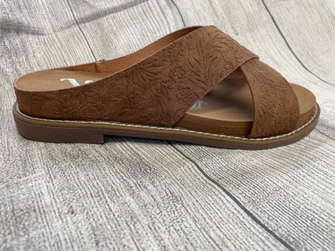 Very G Tawney Slip On Sandal Marshmallow Tan