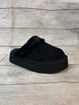 Very G Delaney Slippers