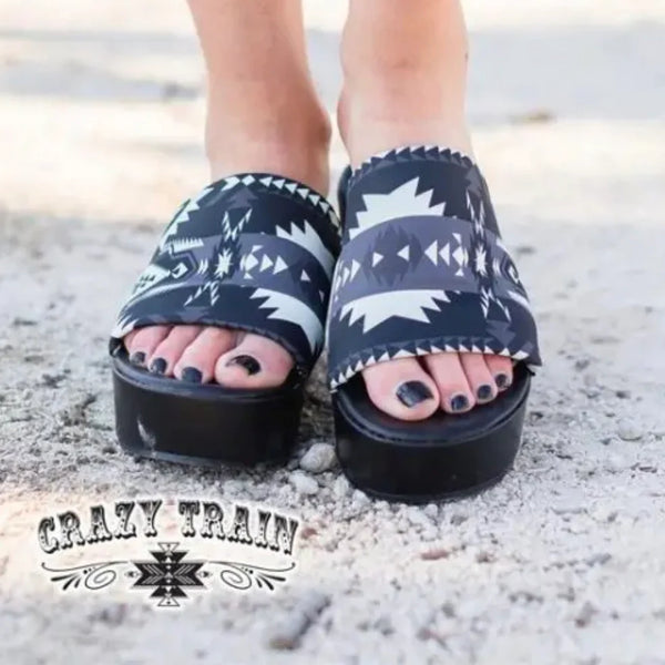Crazy Train Women's Aztec Platform Wedge Shoe – Horse Creek Outfitters