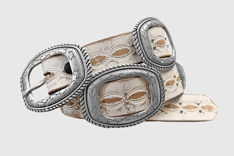 Wrangler Women's White Concho Belt