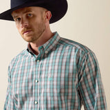 Ariat Men's Wrinkle Free Wolfe Classic Fit Shirt