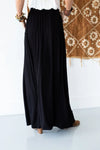 Pocketed Black Maxi Skirt
